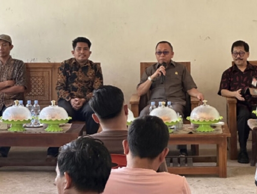 Agus Ambo Djiwa Akan Perjuangkan Aspirasi Petani Lampoko Hingga Ke Pusat