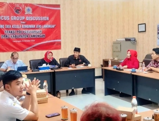 Fraksi PDI Perjuangan DPRD Lamongan Komitmen Berjuang untuk Rakyat Lewat FGD Bengawan Jero