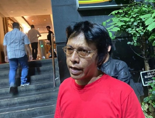 Adian Napitupulu Perjuangkan 2 Bus Sekolah yang Mulai Beroperasi di Kabupaten TTS