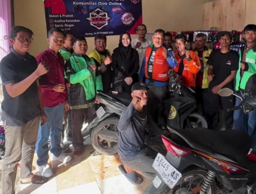 Sarifah Ainun Jariyah Gelar Pelatihan Servis Motor Bagi Komunitas Ojek Online