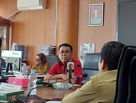 Paul Mei Anton Lontarkan Kritik Keras Terhadap Anggaran Pelebaran Jalan Meteorologi