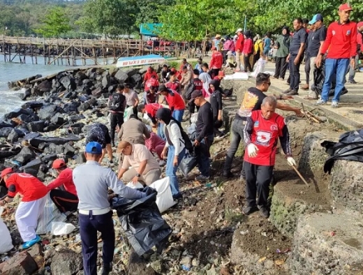 Citra Pitriyami Turun Langsung Tinjau Pantai Pangandaran, Serap Aspirasi Petugas Kebersihan