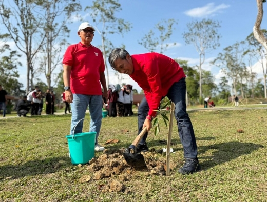 Edi Purwanto Gelar Gerakan Satu Kader Satu Pohon, Kado HUT Megawati di Candi Muara Jambi
