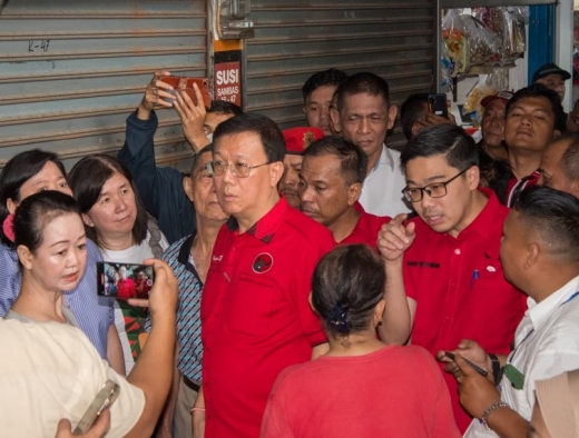 DPC PDI Perjuangan Medan Dukung Pedagang Pasar Sambas Berjualan Hingga Akhir Maret