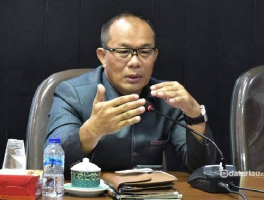 DPRD Pekanbaru Desak Penertiban Reklame dan Baliho Ilegal Tanpa Tebang Pilih