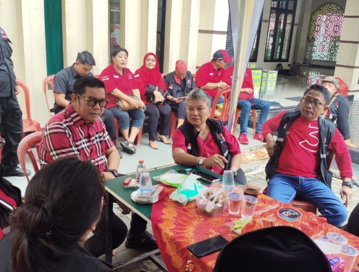 PDI Perjuangan Gelar Pengobatan Gratis bagi Korban Banjir di Periuk Damai