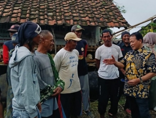Rokhmin Dahuri Siap Berjuang Wujudkan Aspirasi Peternak Disabilitas di Desa Kanci Kulon Cirebon