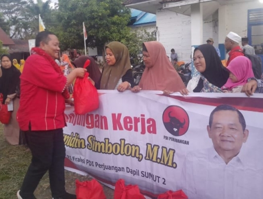 PDI Perjuangan Sumut Kucurkan Bantuan Gelombang Keempat untuk Korban Banjir Bandang Tapteng