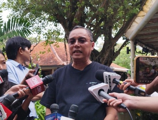 Deddy Sitorus: Mobil Dinas Gubernur Kaltim Rp8,5 Miliar Melawan Semangat Efisiensi Prabowo