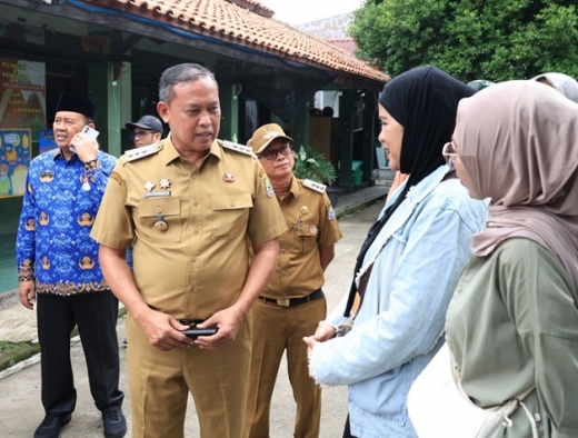 Tri Adhianto Murka dan Minta Disdik Hukum Berat Oknum Guru Kirim Video Porno ke Murid