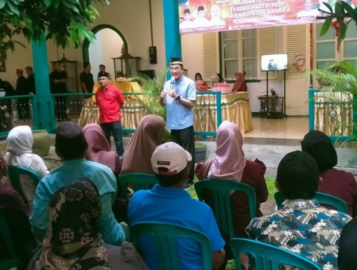 Rudianto Tjen Gelar Pendidikan Politik dan Bukber Bersama Kader PDI Perjuangan & Masyarakat di Sungailiat