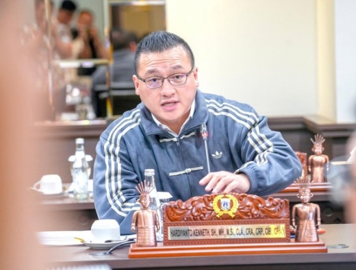 Kenneth Desak Evaluasi Total Pengelolaan Sampah Jakarta