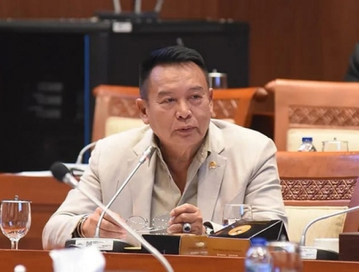 Kabais TNI Serahkan Jabatan, TB Hasanuddin: Temukan Siapa Otak Penyiraman Air Keras