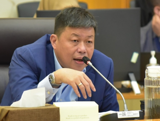 Realisasi Bantuan Pangan Macet, Alex Indra Lukman Semprot Kinerja Bulog