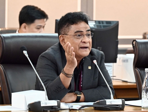 Andreas Hugo Pareira Instruksikan Kader PDI Perjuangan Kawal Program MBG agar Tepat Sasaran