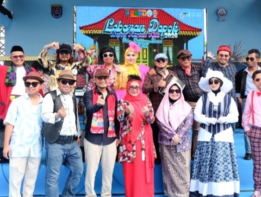 Tampil Nyentrik di Lebaran Depok, Yuni Indriany Ajak Generasi Muda Jadi Pelopor Budaya