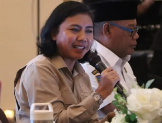 Irene Yusiana Roba Kembali Salurkan Berbagai Bantuan dan Program Aspirasi di Halmahera Timur