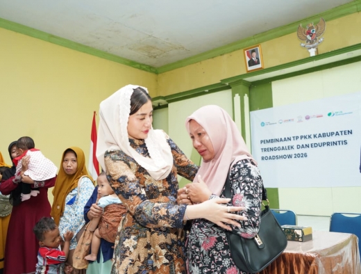 Gelar Pengobatan Mata Gratis, Anggota DPR RI Novita Hardini Soroti Karu BPJS PBI yang Nonaktif