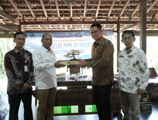 Jadi Percontohan Nasional, Tata Kelola Jip Wisata Merapi Dilirik Pengelola TN Tenger Semeru