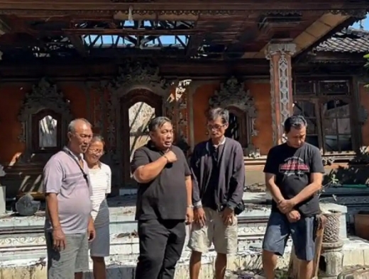 Nyoman Parta Galang Donasi Bantu Seniman Karawitan Komang Ariawan yang Rumahnya Terbakar di PKB