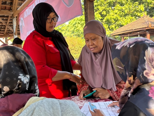 Awali Peringatan Kudatuli, DPC PDI Perjuangan Gelar Layanan Kesehatan Bagi Lansia