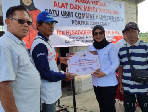 Sadarestuwati Ke Petani Jombang Ingatkan Bantuan Alsintan Agar Tidak Diperjualbelikan