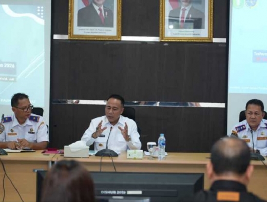 Krisantus Percepat Realisasi Pengerukan Alur Pelayaran Sungai Kapuas di Pelabuhan Pontianak