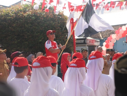 Parosil Buka Lomba PBB di Kebun Tebu, Tekankan Pentingnya Kedisiplinan Generasi Muda