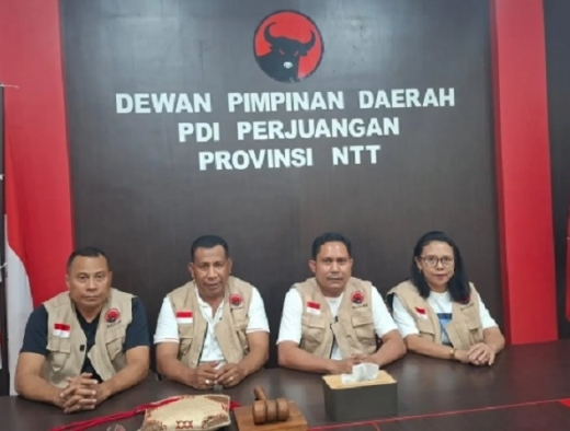 Ketua DPD PDI Perjuangan NTT Pimpin Langsung Gerakan Kemanusiaan Bagi Korban Gempa Flores