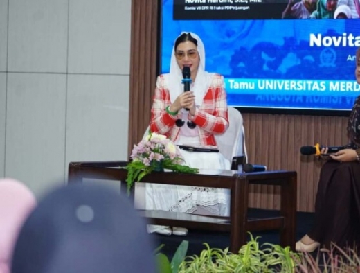 Perkuat Layanan Kemanusiaan, Novita Hardini Serahkan Dua Unit Ambulans Gratis di Trenggalek