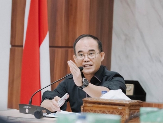 Proses APBD-P Banten 2026 Terlambat, Yeremia Mendrofa Desak Pemprov Transparan & Rilis Timeline