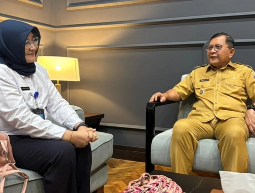 Bupati Buleleng Ajak Masyarakat Dengarkan Siaran RRI Singaraja