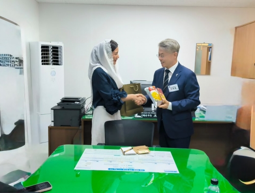 Novita Hardini Bawa Trenggalek ke Panggung Dunia, Wakili Kepulauan Selatan Jawa di Yeosu World Island, 2026 di Korea Selatan.