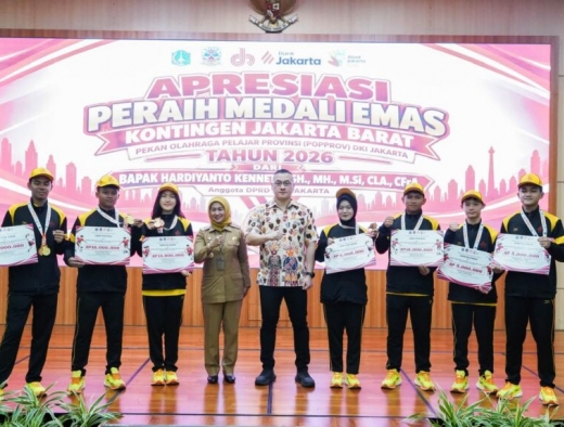 Jakbar Cetak Sejarah Juara Umum POPPROV DKI 2026, Kenneth Kucurkan Bonus