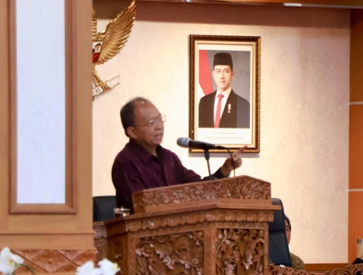 Koster Peringatkan Pejabat Pemprov Bali: Cukup dari Gaji dan TPP, Jangan Main Proyek!