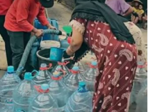 Bale Rakyat Aria Bima Bantu Air Bersih Bak Oase yang Menyejukkan Hati Warga
