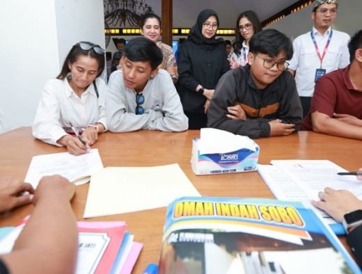 Bupati Ipuk Dorong Akses Rumah Terjangkau Lewat Akad Massal KPR Subsidi 