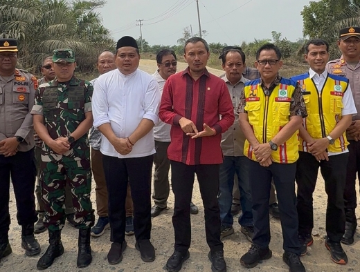 Edi Purwanto Pastikan Jalan di Jambi Segera Dibangun Rigid Beton