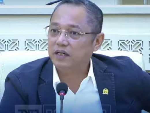 Polemik Ijazah Gibran, Deddy Sitorus Ingatkan Jangan Seret Puan Maharani 