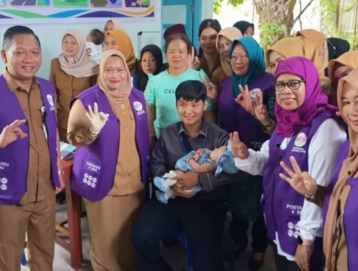 Bupati Kasmarni Ajak Orang Tua Pastikan Imunisasi Anak Lengkap