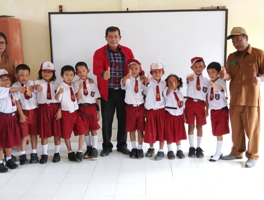 Fraksi PDI Perjuangan DPR RI Alokasikan Anggaran Revitalisasi untuk 10 Sekolah di Kabupaten TTS