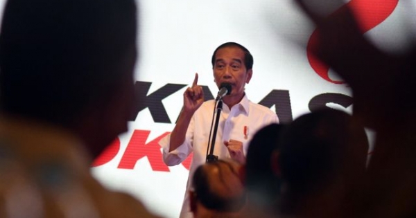 Survei SMRC : 75 Persen Masyarakat Tak Suka Jokowi Bangun Dinasti Politik