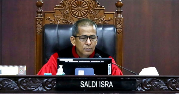 Ini 3 Poin Dissenting Opinion Hakim Saldi Isra Dalam Putusan MK