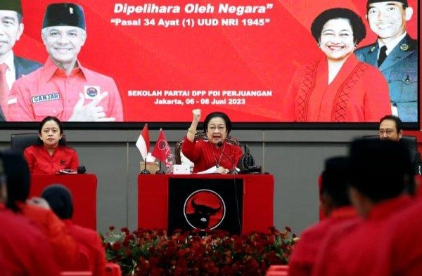 Megawati Perintahkan Seluruh Kader PDI Perjuangan Bonding dengan Rakyat