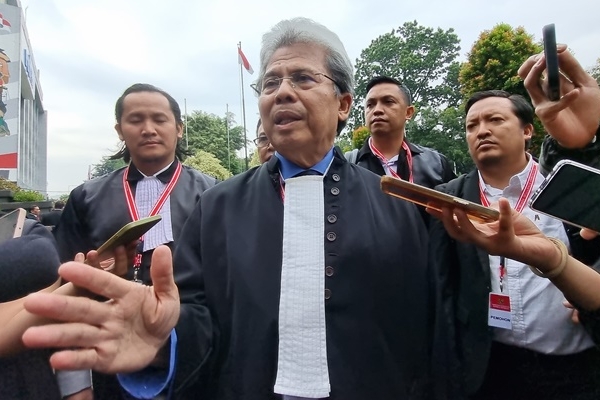 Todung Mulya Lubis:  MK Paling Berwenang Diskualifikasi Paslon