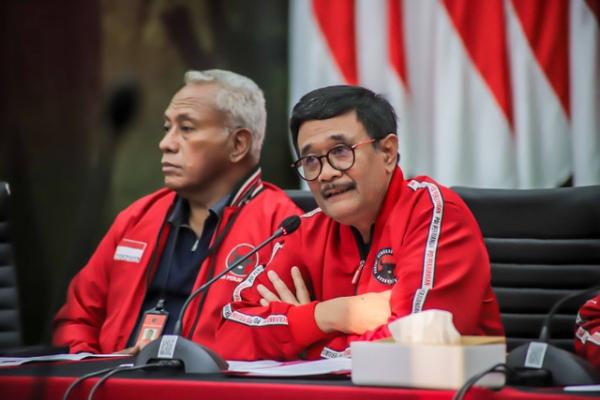PDI Perjuangan Endus Jokowi Akan Cawe-cawe di Pilkada, Bansos Akan Berlanjut Hingga Desember