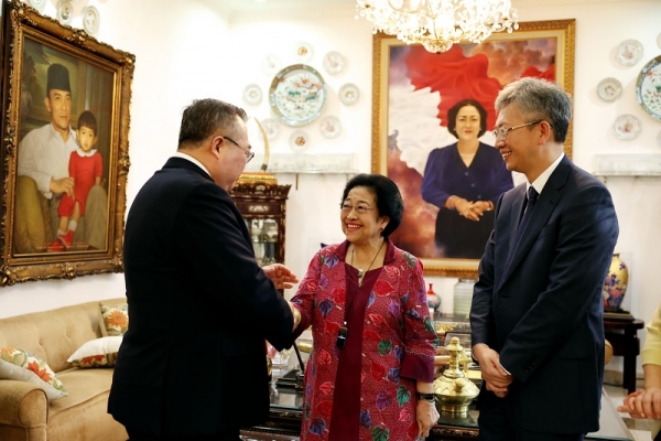 Melalui Menteri Liu, Presiden China Xi Jinping Sampaikan Salam Hangat untuk Megawati Soekarnoputri