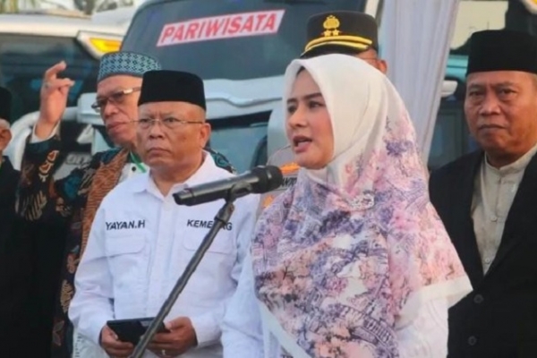 Citra Pitriyami Berangkatkan Ratusan Jemaah Haji Pangandaran