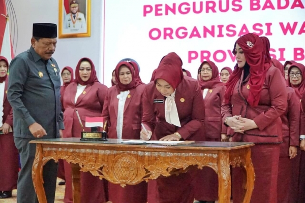 Eko Kurnia Ningsih Dikukuhkan Jadi Ketua BKOW Provinsi Bengkulu
