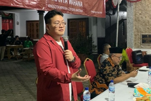 Abraham Garuda Tegaskan Perempuan Miliki Peran Penting dalam Pembangunan Bangsa